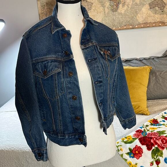 Levi’s cropped Denim Jacket - Picture 1 of 3